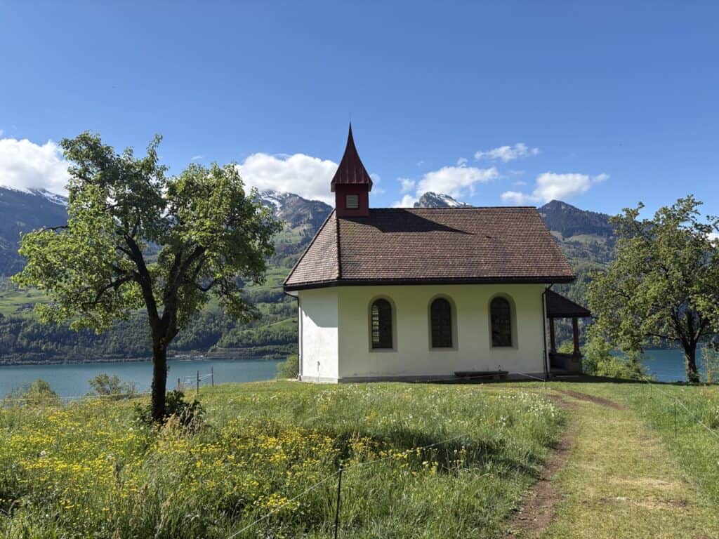 Betlis Chapel surrounded by greenery near Seerenbach Falls