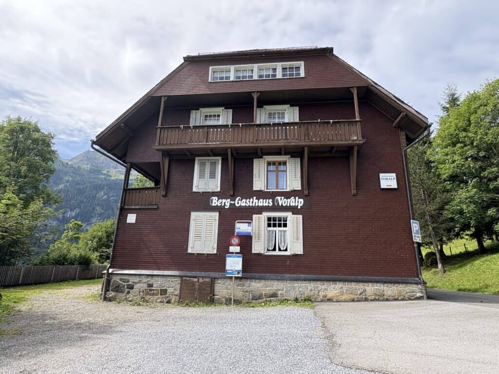 Berggasthaus Voralp, a mountain inn offering traditional dishes and accommodation. 