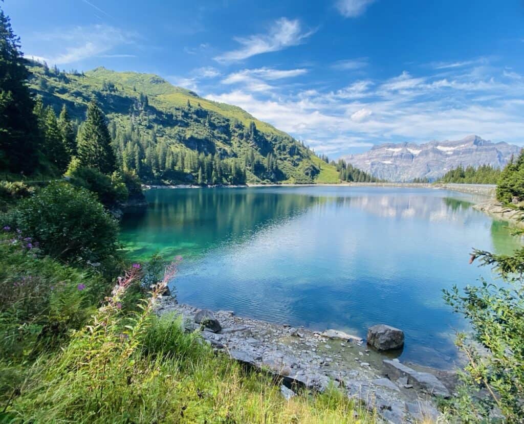 Mettmensee (Garichtisee), turquoise blue mountain lake in Switzerland.
