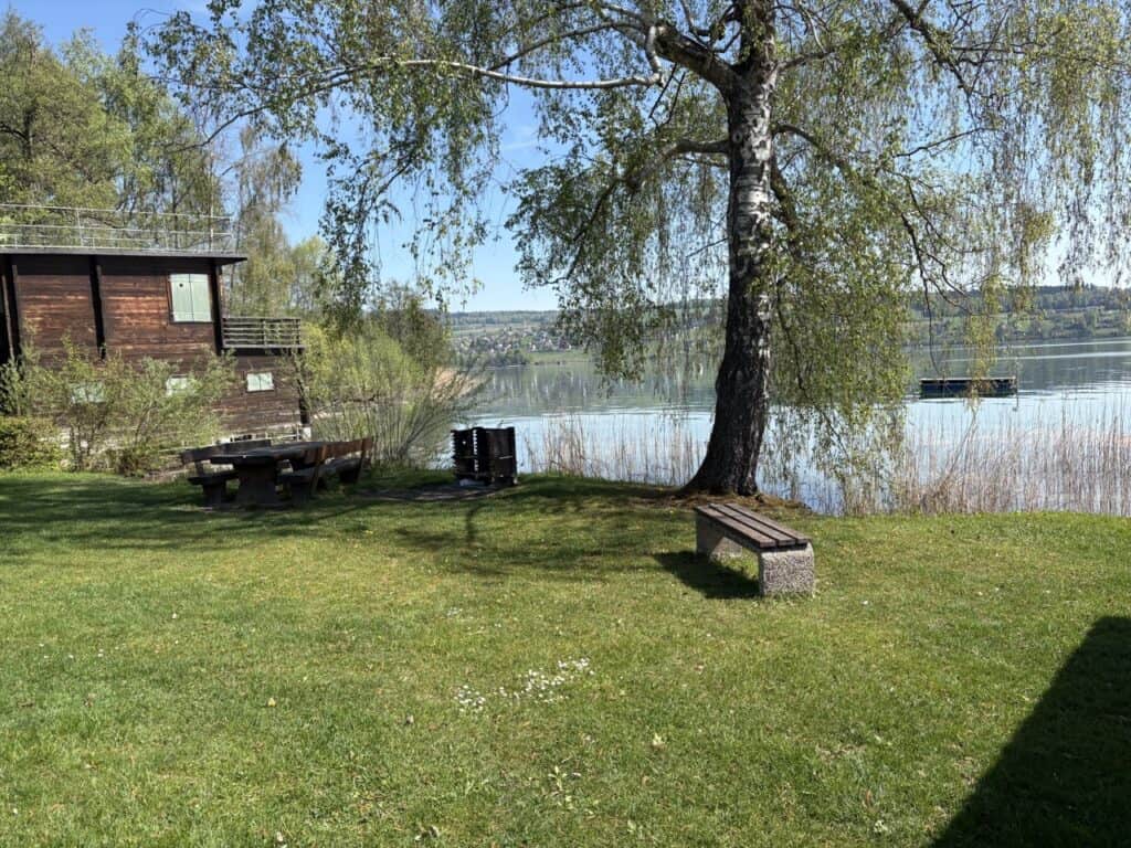 Freely accessible Boniswil public bathing area at Lake Hallwil