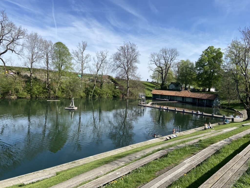 People relaxing at Drei Weihern ponds above St. Gallen