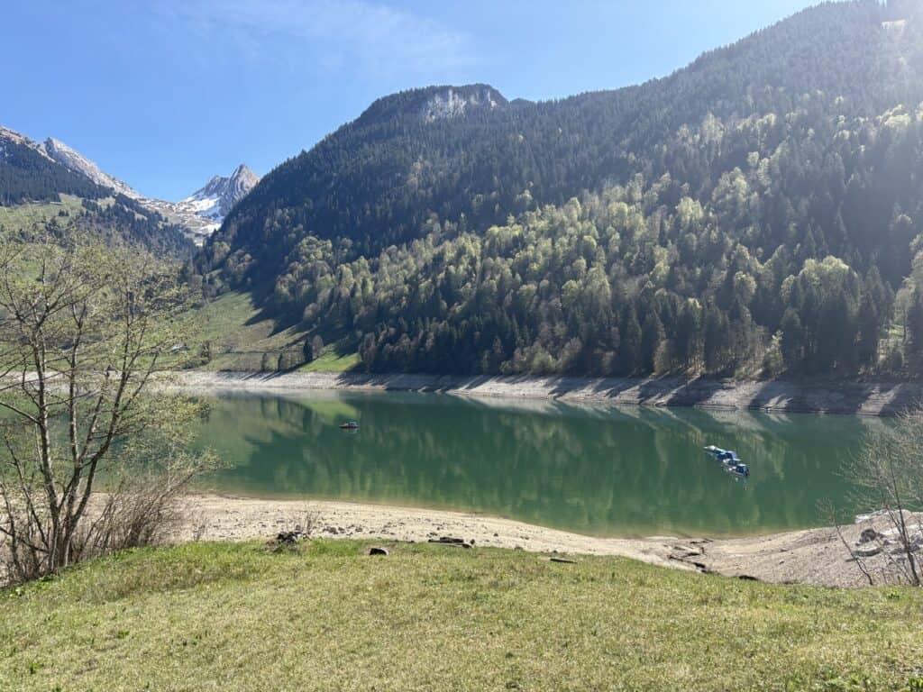 Hiking around Wägitalersee lake a perfect day trip near Zurich